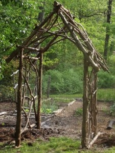 rustic garden arbor – reminds me of something my dad would have built :)