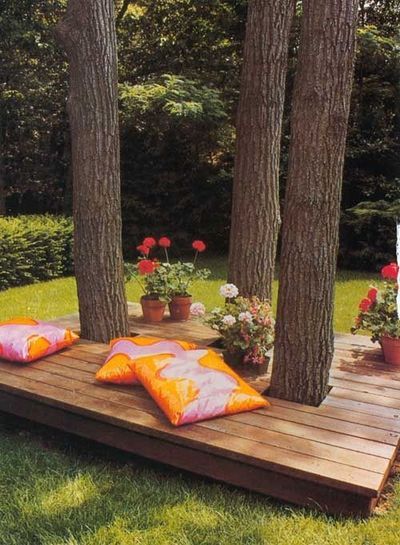 platform deck among the trees – what a cute  simple idea!