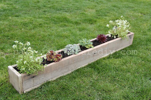 Pallet Vertical Planter, Pallet Garden – Pallet Furniture DIY