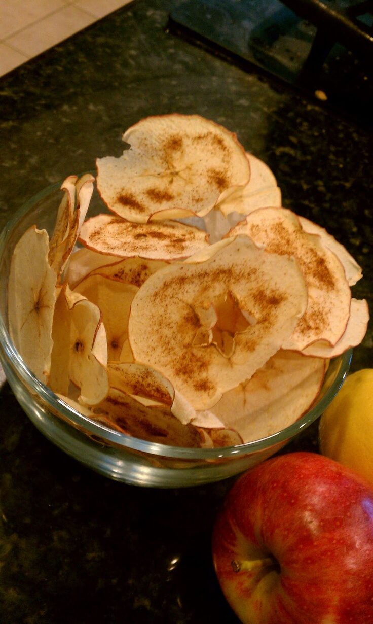 Crispy baked apple chips