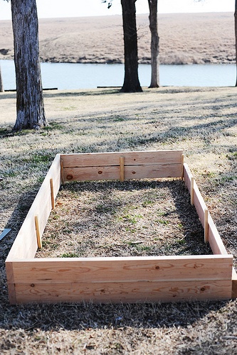 How to make a RAISED GARDEN BED