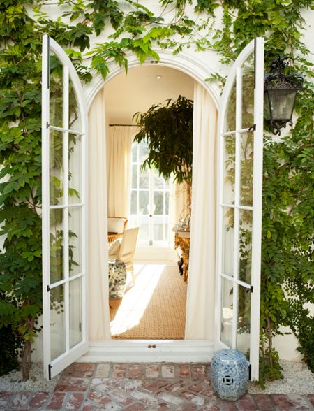 Mark D. Sikes, House Beautiful: home, window, vines, brick, new traditional