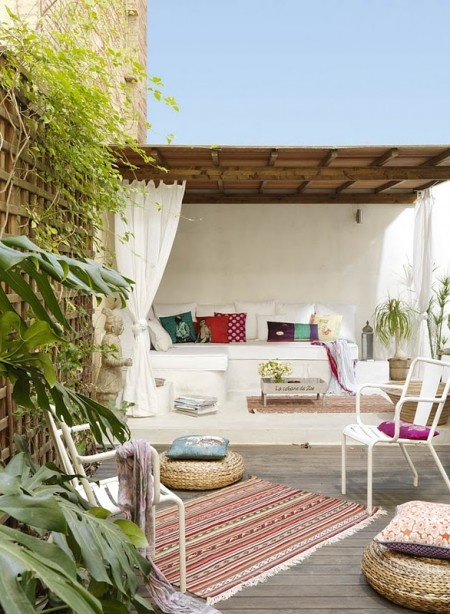 like the trellis on wall and the floor stools (from ikea)