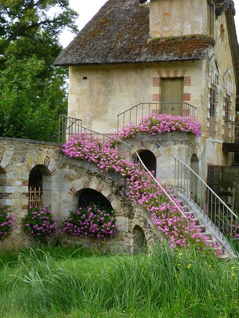 Pretty Little Cottage – France