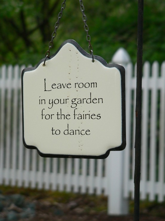 (via Favorite Places & Spaces / Such a sweet thought!)