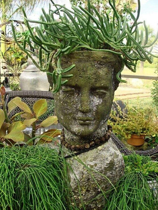 Not sure if to put this under gardens or Art!!!! Beautiful !
