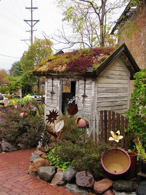 Garden tool shed