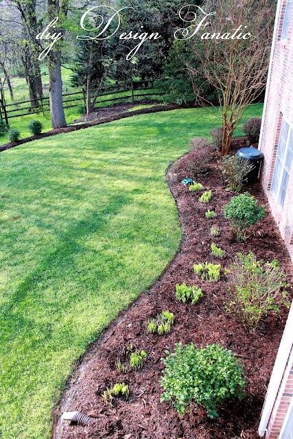 I like this idea around the front of the yard with flower bushes