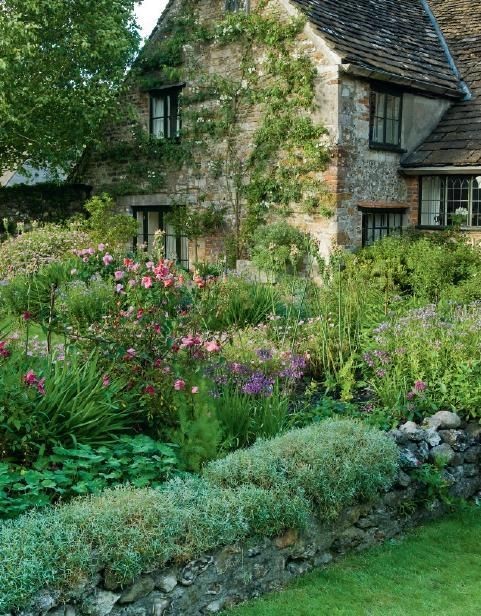 English Cottage Garden