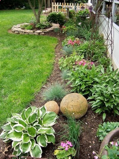 Grass seed growing tips for a gorgeous lawn ~ Flower Bed Ideas for the fence line @ Pin For Your Home