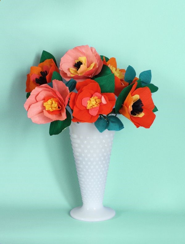 DIY paper flowers / The Sweet Escape #easter #table #centerpiece