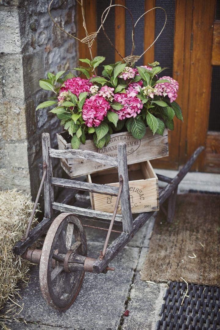 Hannah and Martyns Beer, Hay Bales and Tractor Loving Yorkshire Wedding. By Mark Tattersall