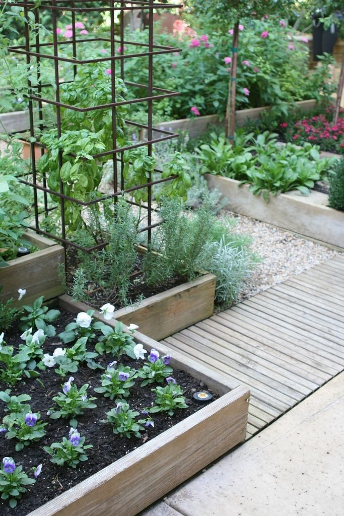 Absolutely brilliant. Looks relatively easy to implement and the rebar tomato is awesome!