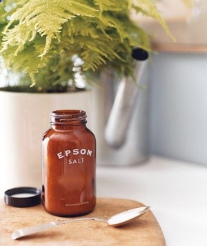 Epsom Salt as Plant Fertilizer – Encourage green growth on your house plants by applying a solution of 2 tablespoons salt to 1 gallon water once a month. Magnesium and sulfur from the salt make leaves grow bushier and encourage flowering plants to bloom more often.