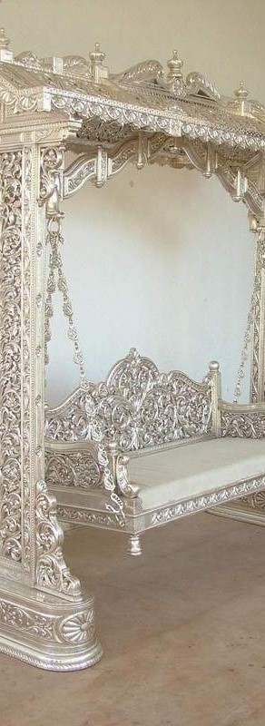 Silver Leaf Garden Swing