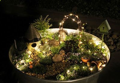 LIGHTED fairy garden – super cute but the lights really set it off (some construction details given)